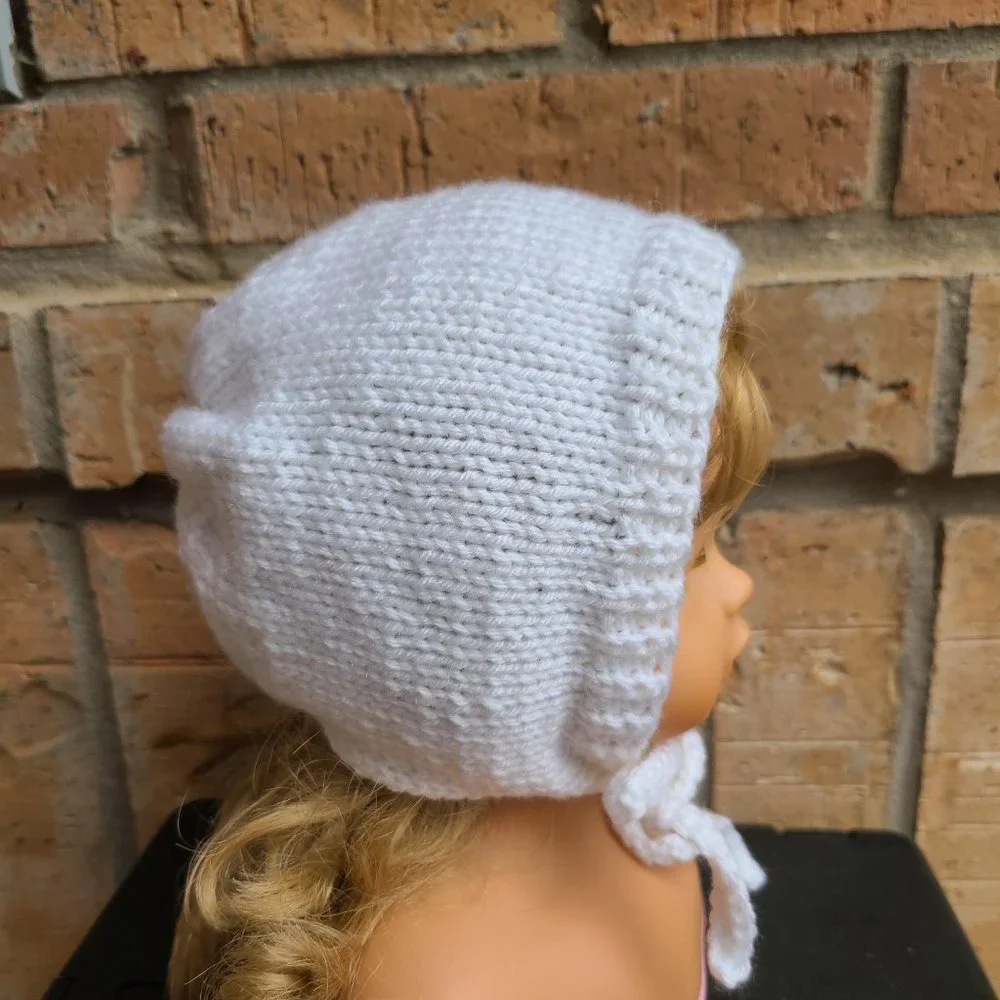 Baby Girl Hat BONNET knitted Acrylic Handmade Knit White Size 3-5 Months